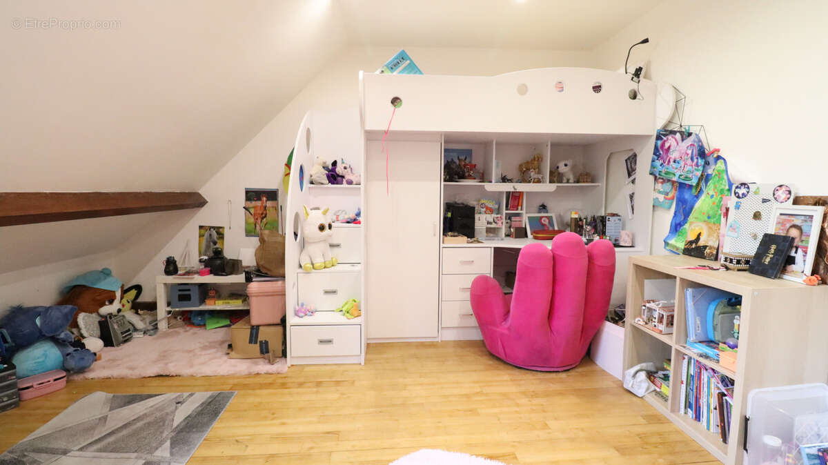 Maison à NOISY-SUR-ECOLE