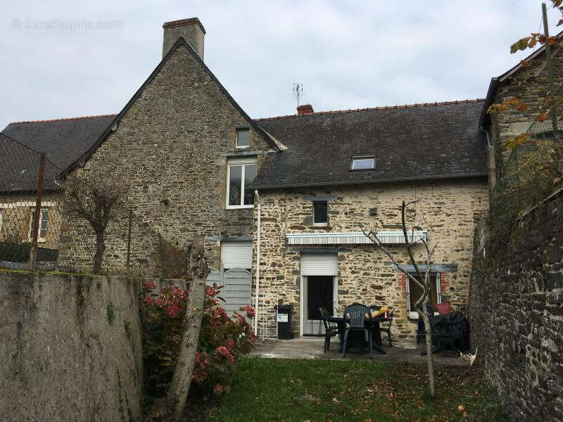 Appartement à JANZE