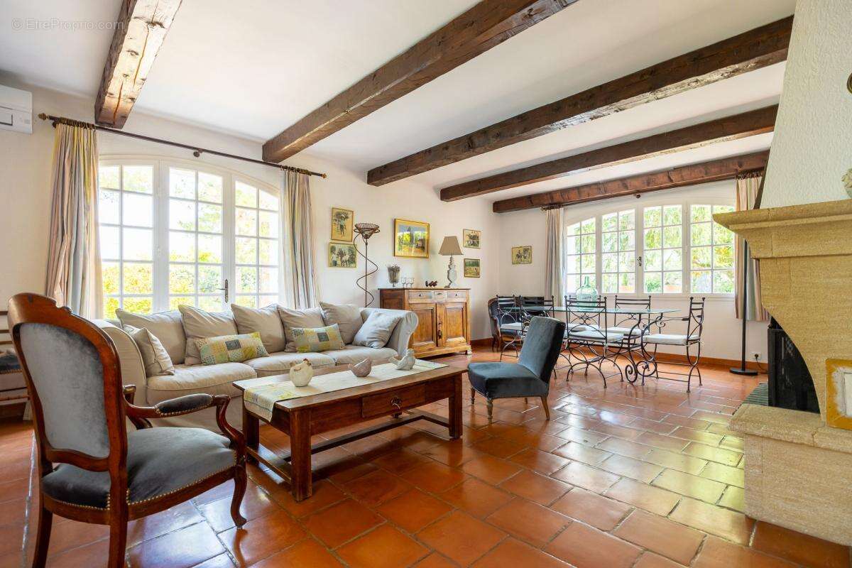 Maison à ROQUEFORT-LA-BEDOULE