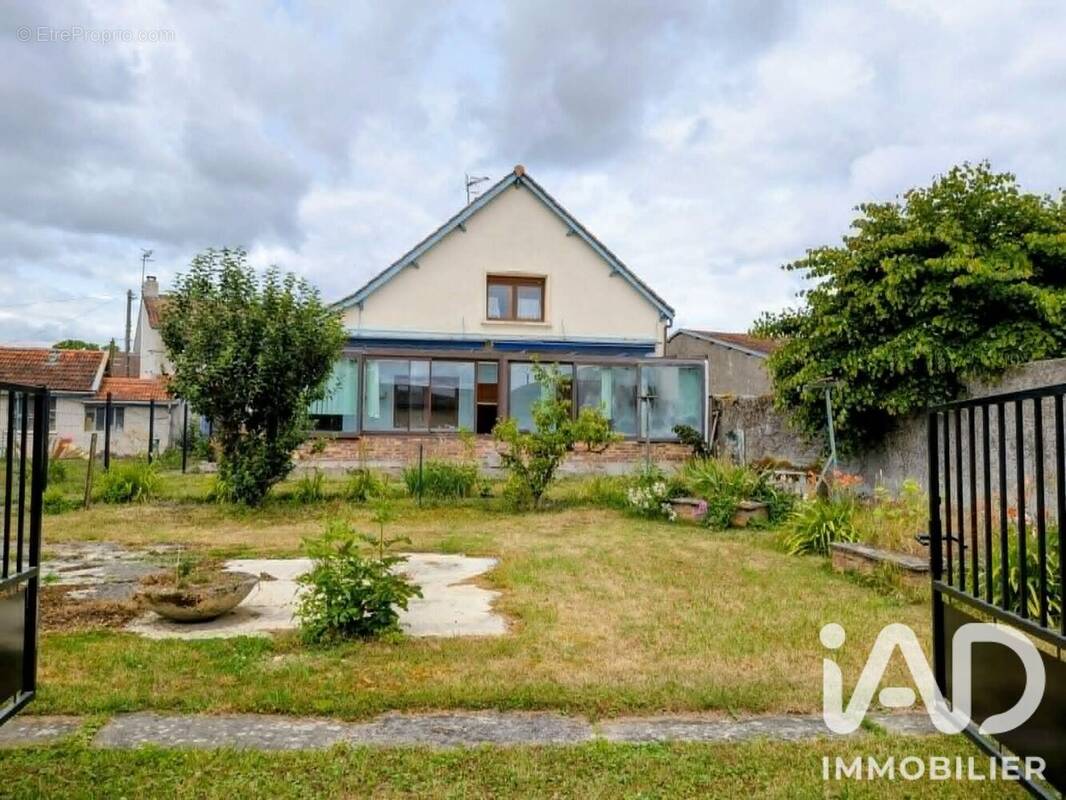 Photo 1 - Maison à DUGNY-SUR-MEUSE