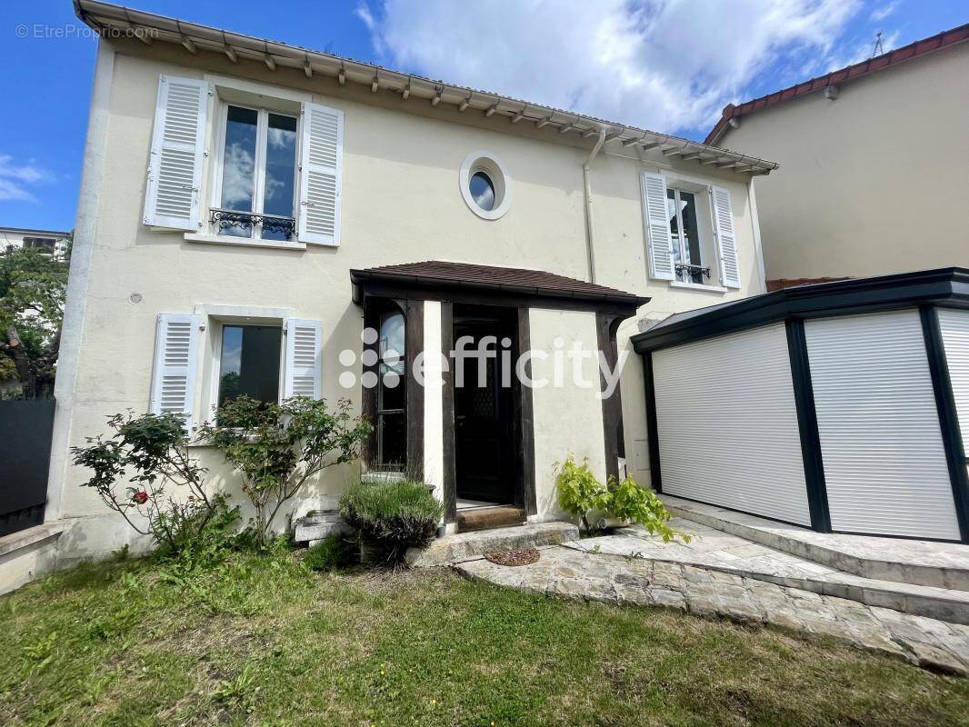 Maison à VIROFLAY