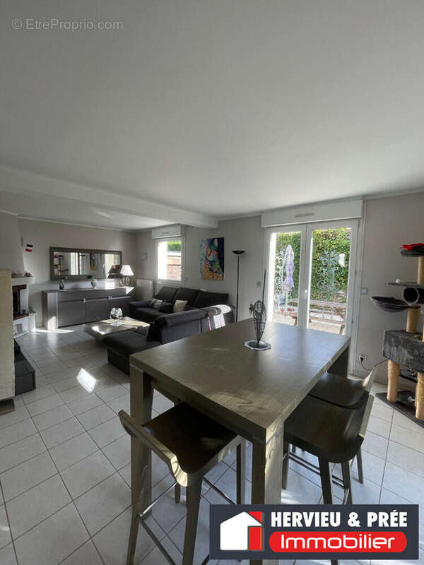 Maison à HEROUVILLE-SAINT-CLAIR