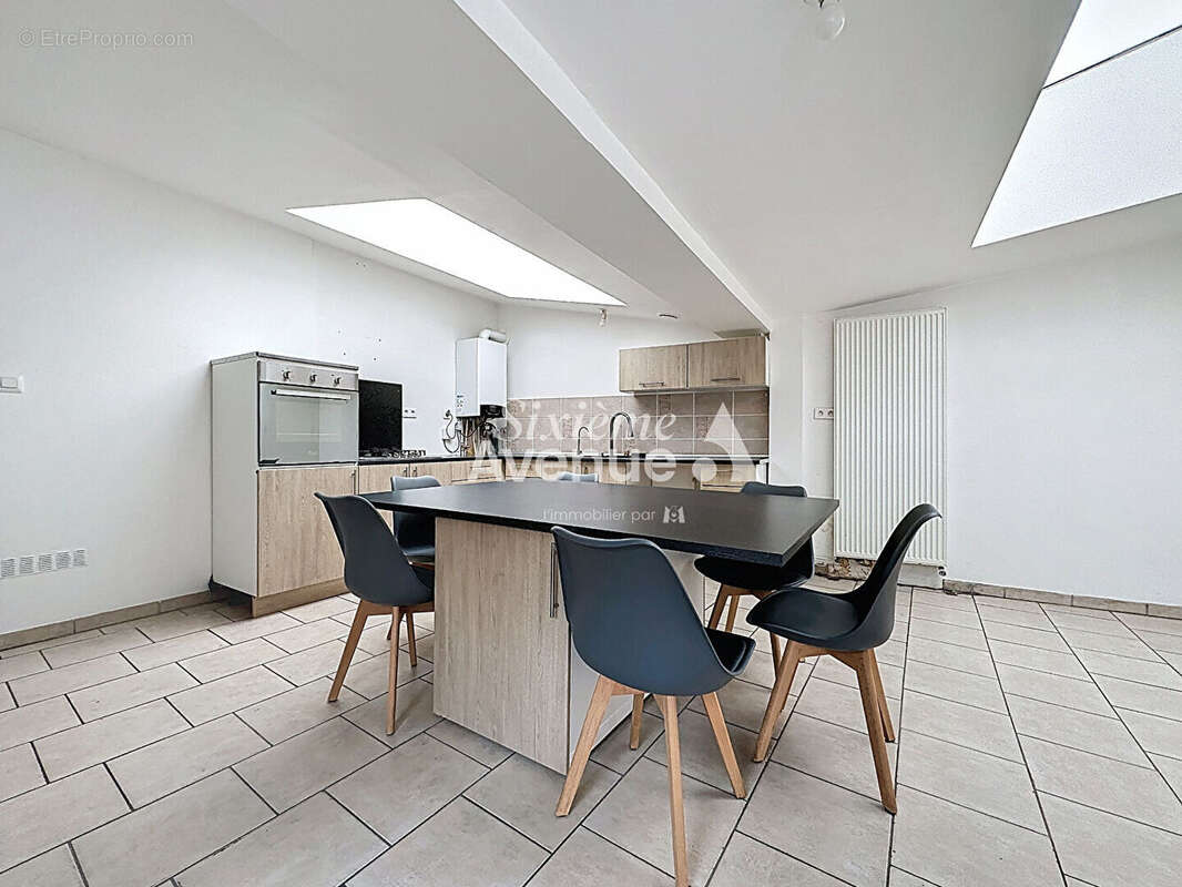 Maison à ARMBOUTS-CAPPEL