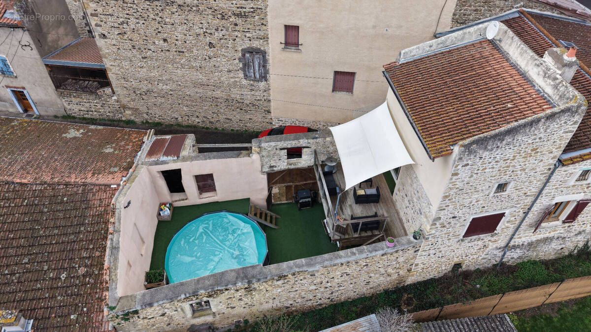 Maison à CHAS