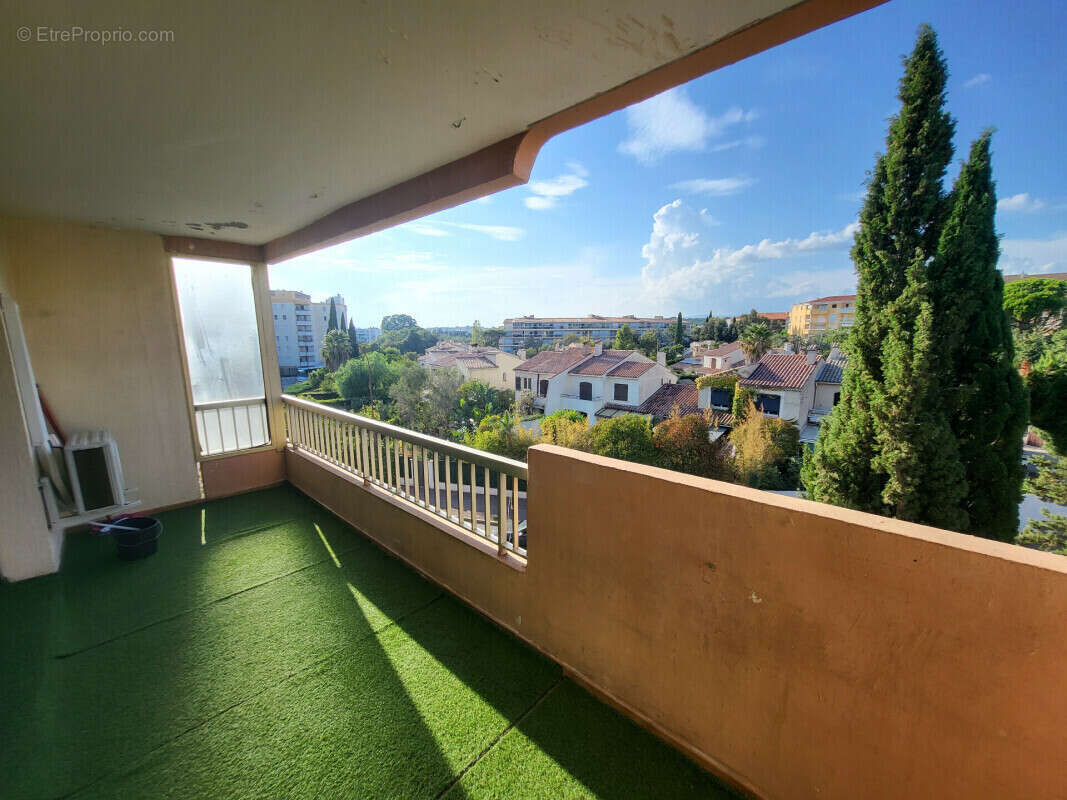 Appartement à FREJUS