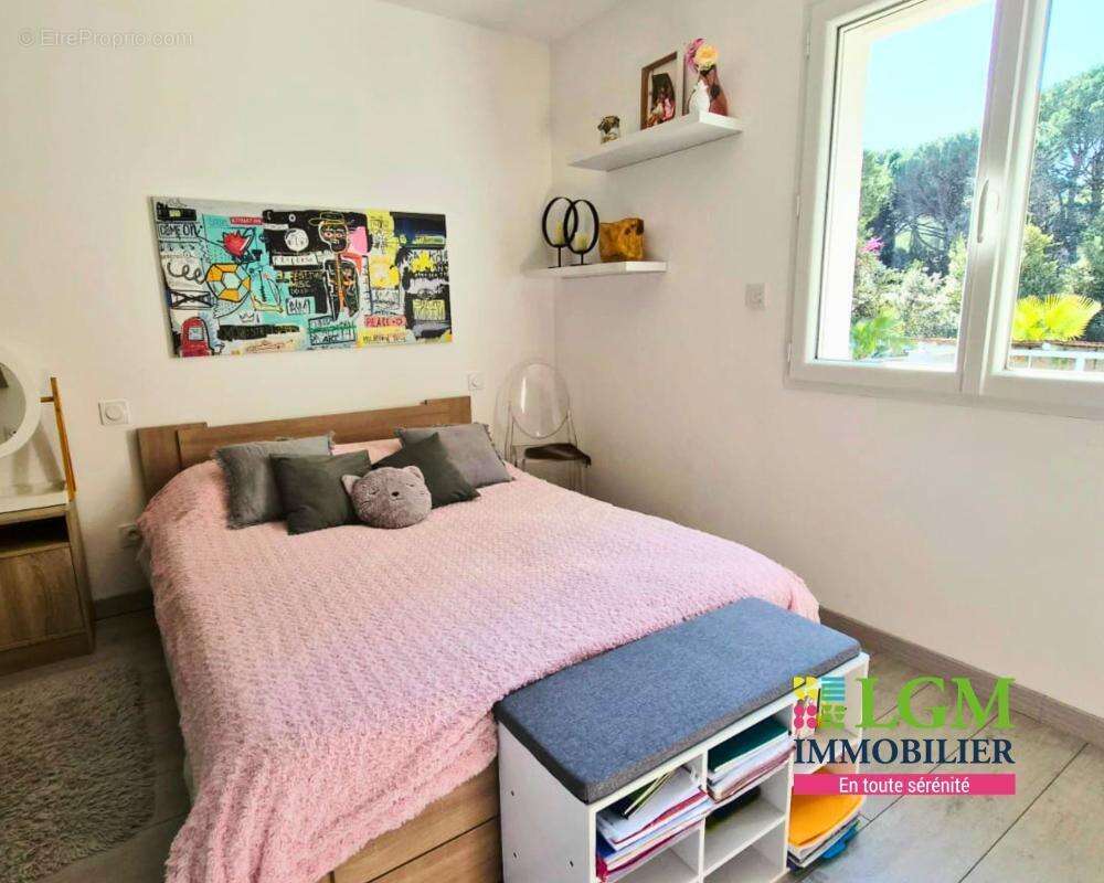 Maison à PLAN-DE-LA-TOUR