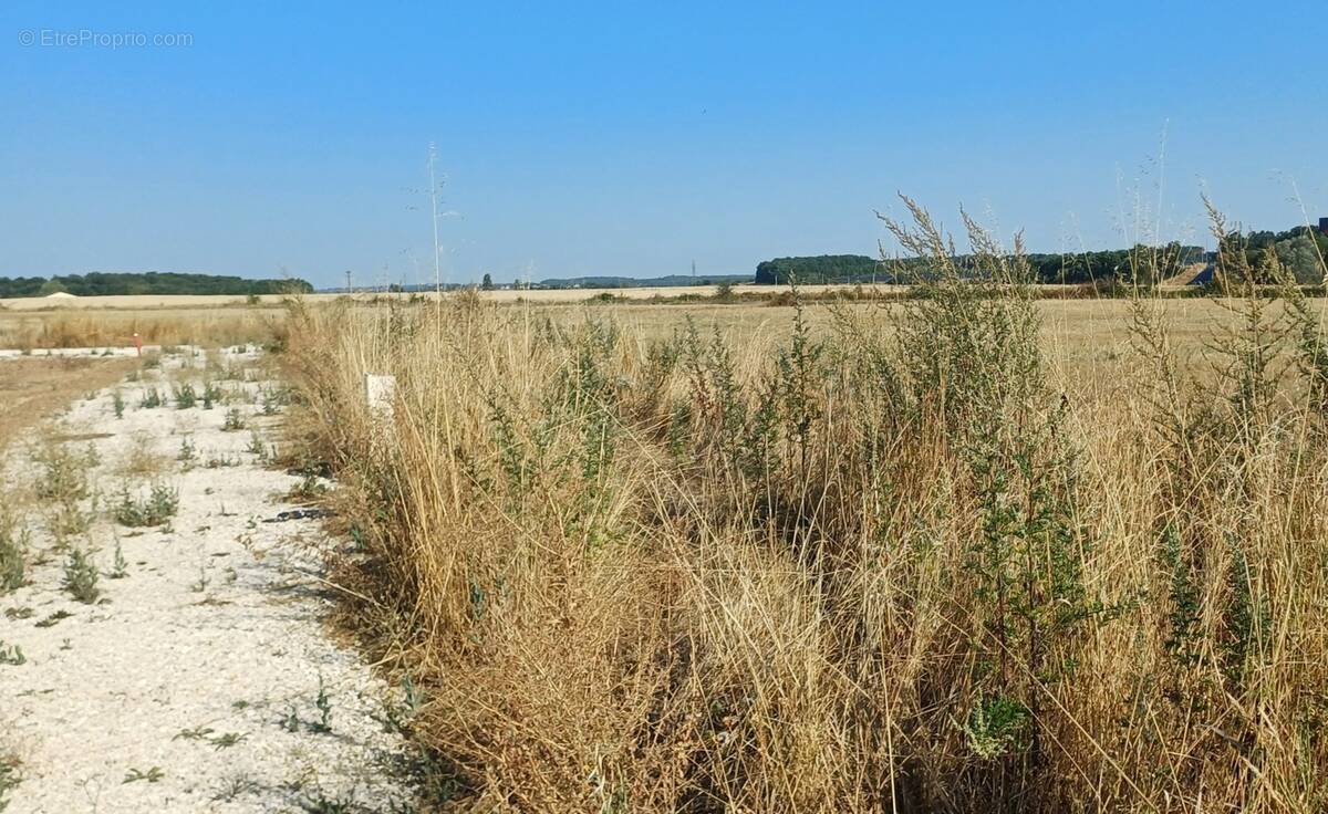 Terrain à ROULLET-SAINT-ESTEPHE