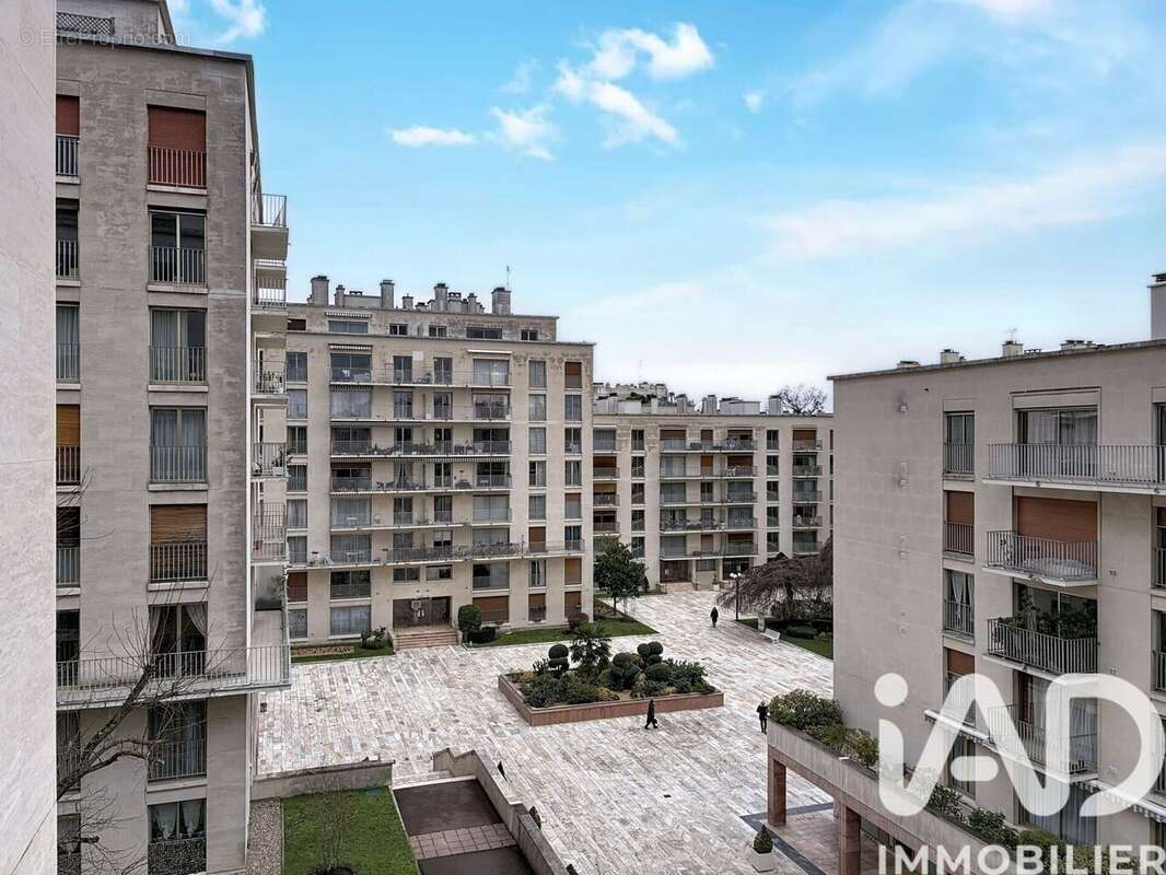 Photo 8 - Appartement à VERSAILLES