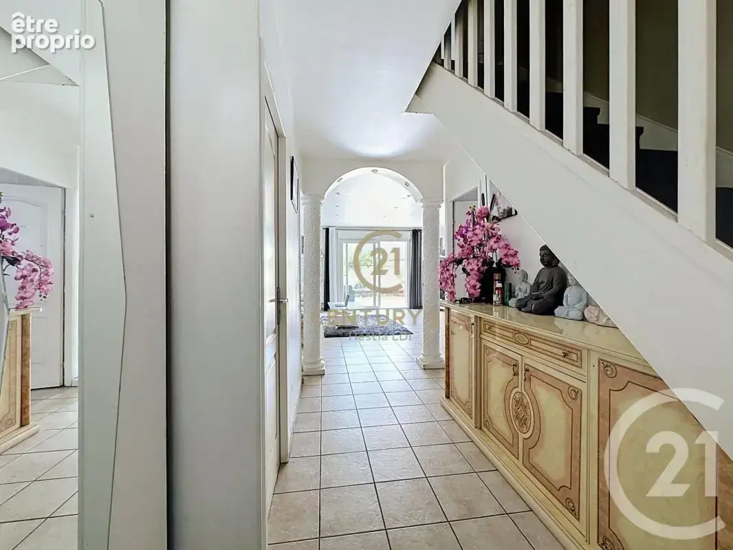 Maison 117 m² à Givors  - photo 7