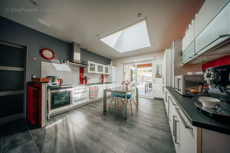 Maison à vendre 6 pièces LA ROCHELLE (17) - photo 11