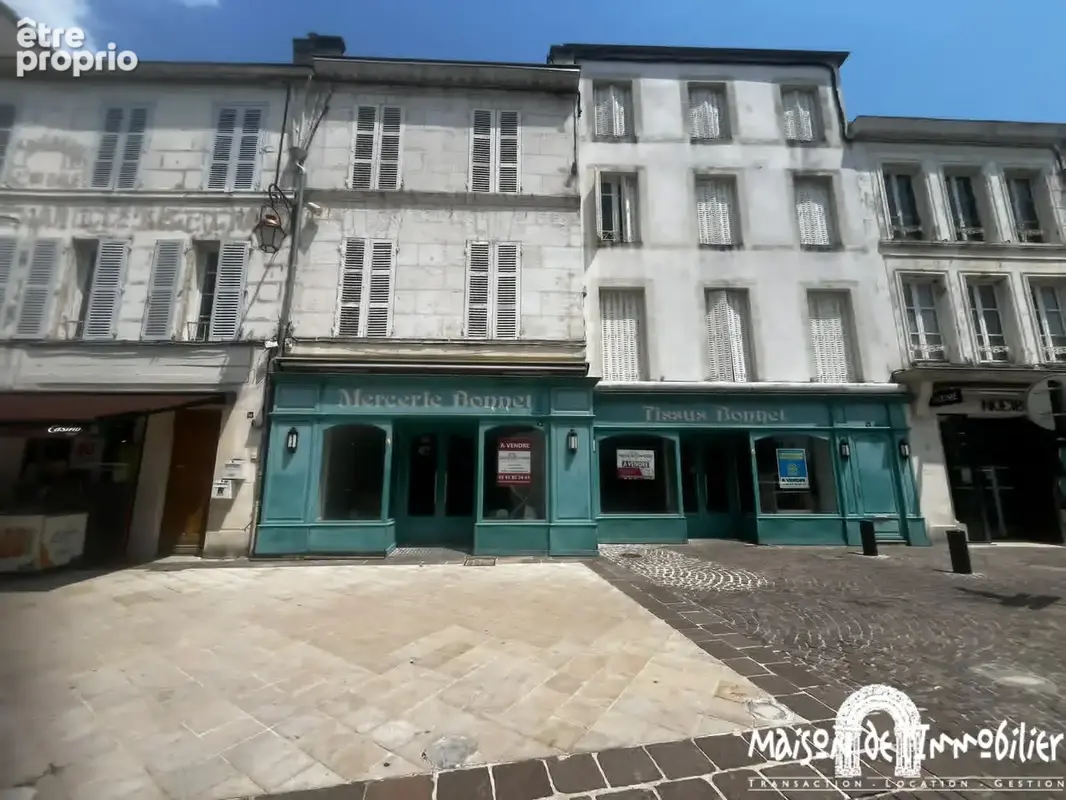 A vendre à COGNAC - Un emplacement d'exception au cœur du centre-ville - Immeuble de 725m2 à réhabiliter - photo 27