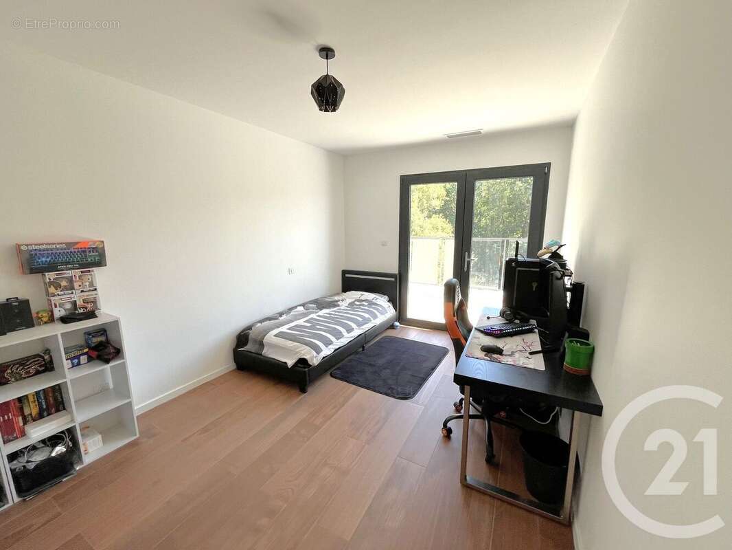 Maison 196 m² à Goyrans  - photo 10