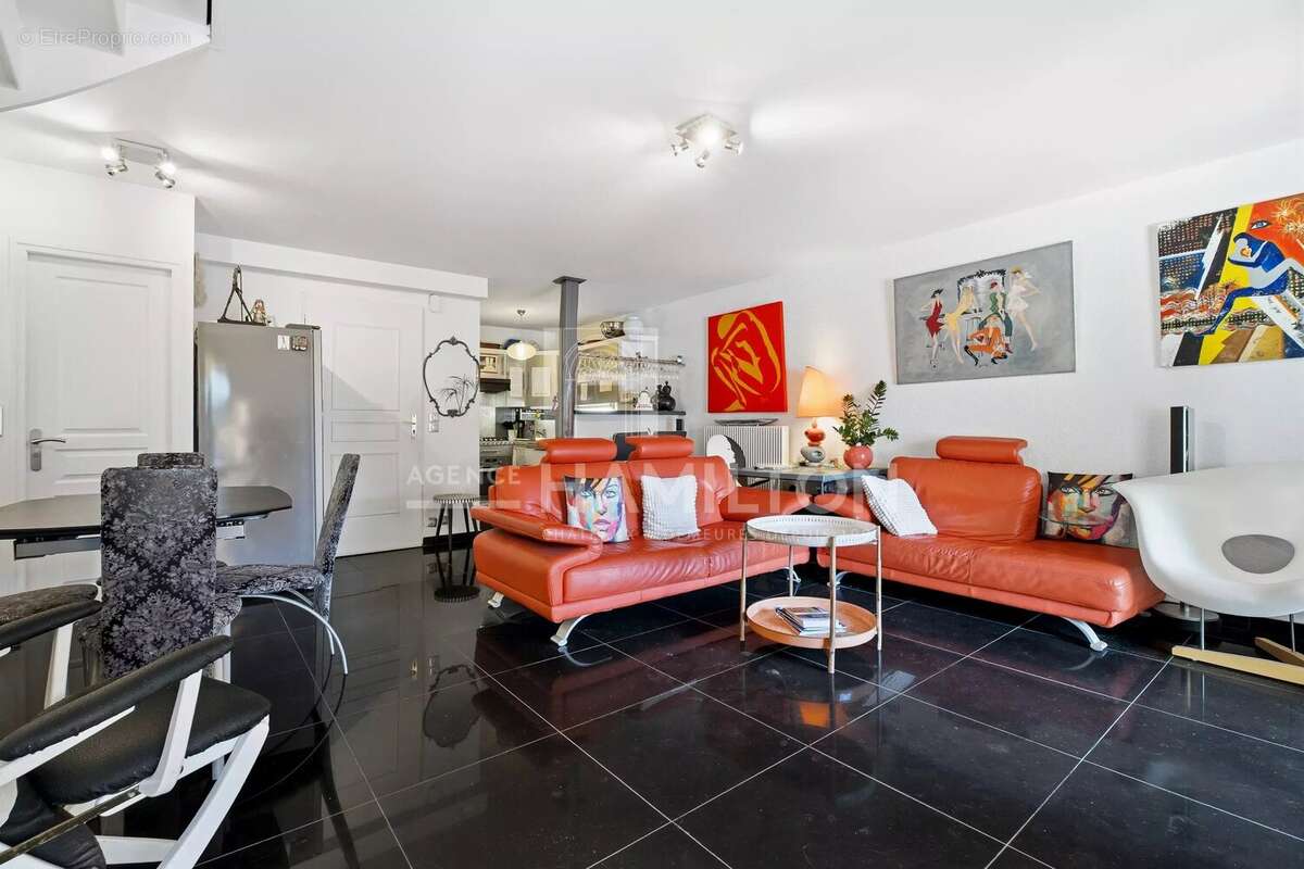 Appartement à VALBONNE