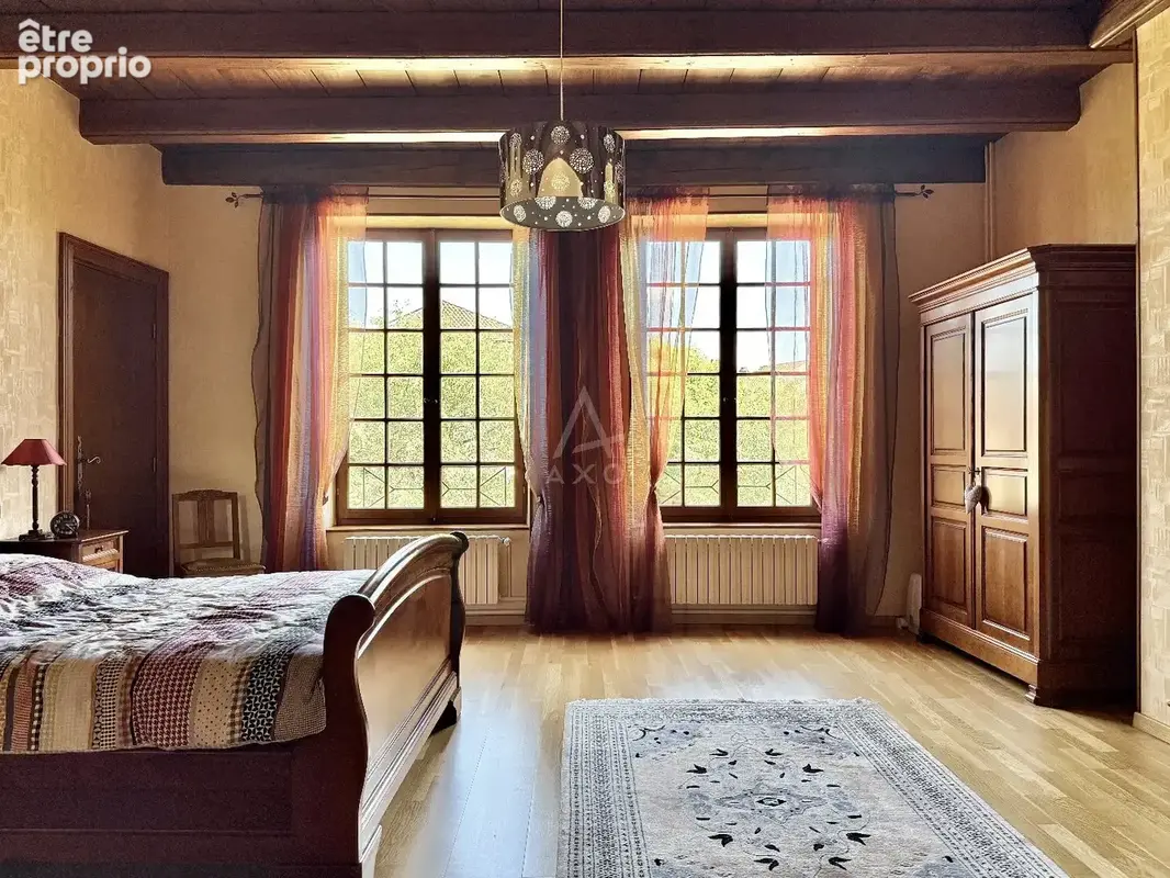 Maison de caractère - 285m² sur 16,82 ares - Woippy Village - photo 13