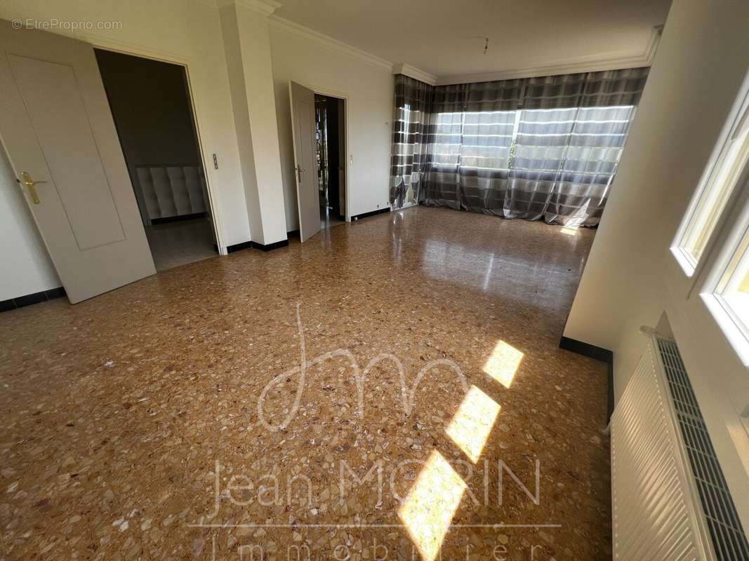 Maison à ROMANS-SUR-ISERE