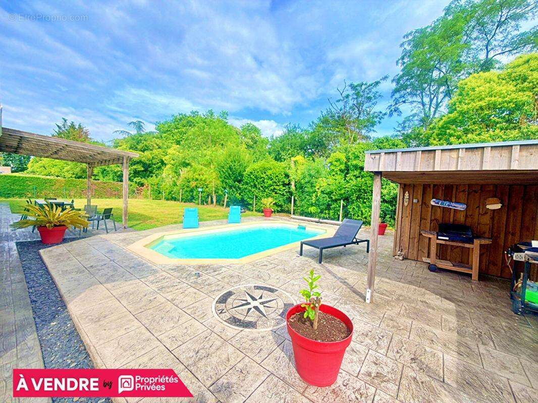 Maison Camblanes Et Meynac 6 pièces piscine et jardin - photo 2