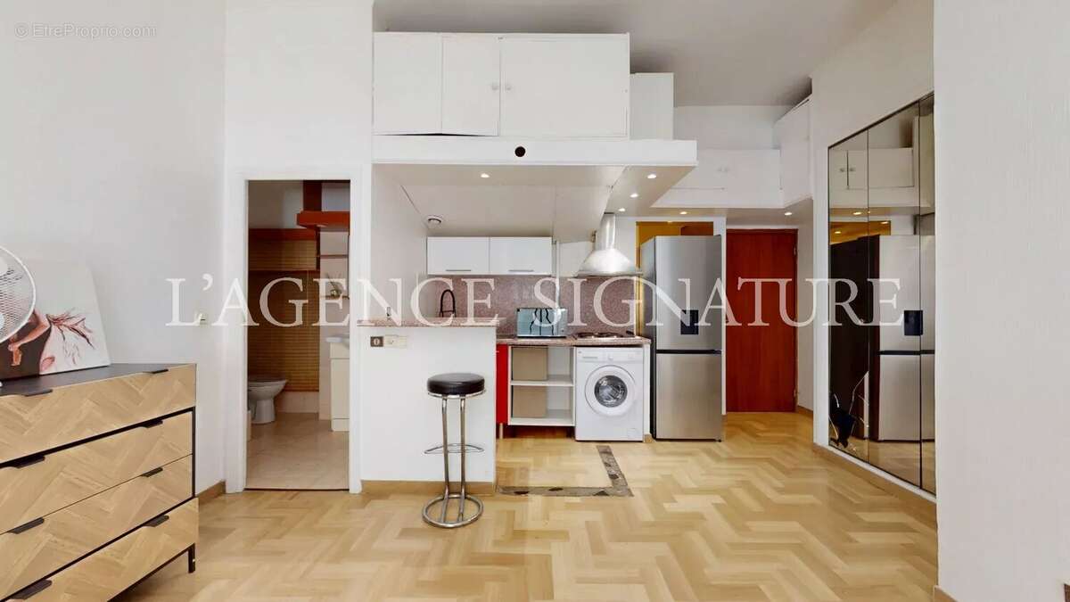 ** a vendre - studio 28 m² - nice centre ** - photo 6