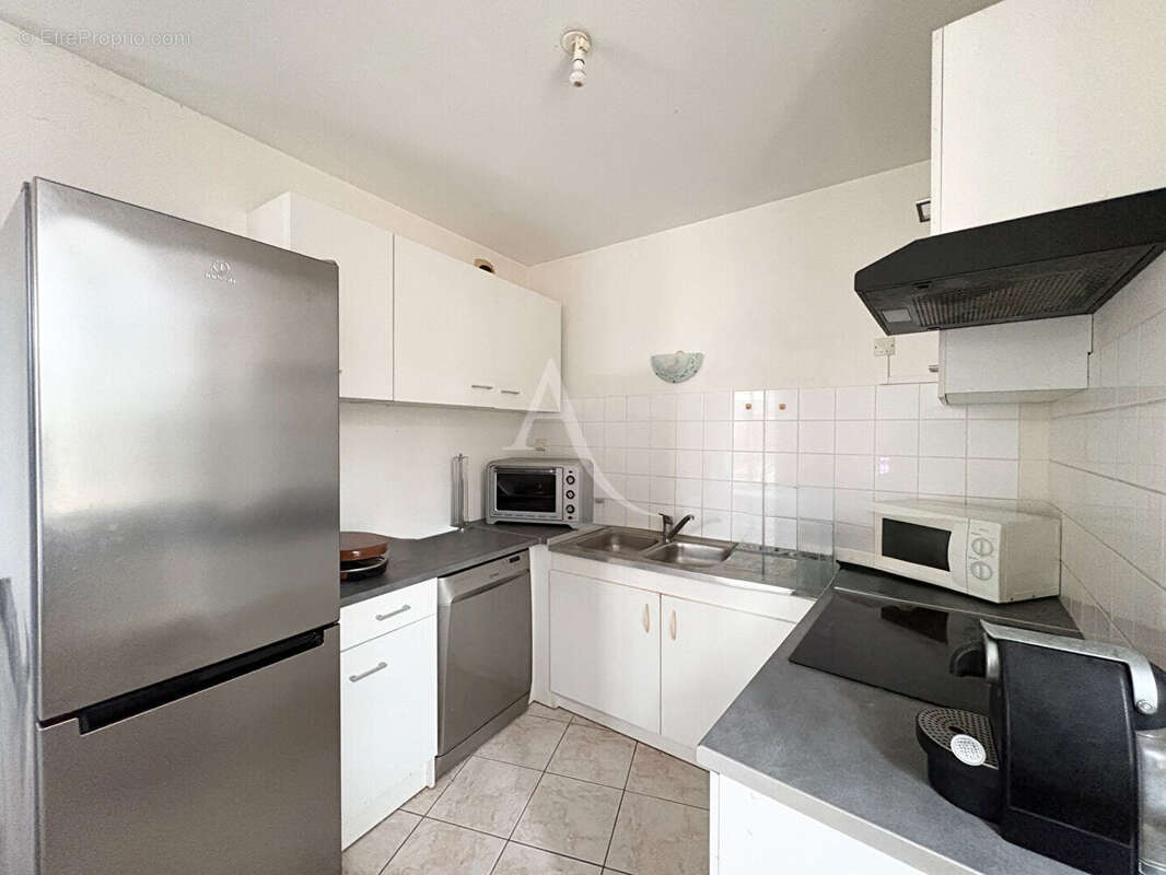 Maison - 2 logements (70m²) - Nalliers - 142m² - photo 5