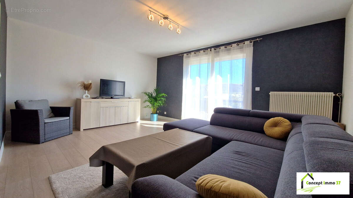 Maison à LA VILLE-AUX-DAMES