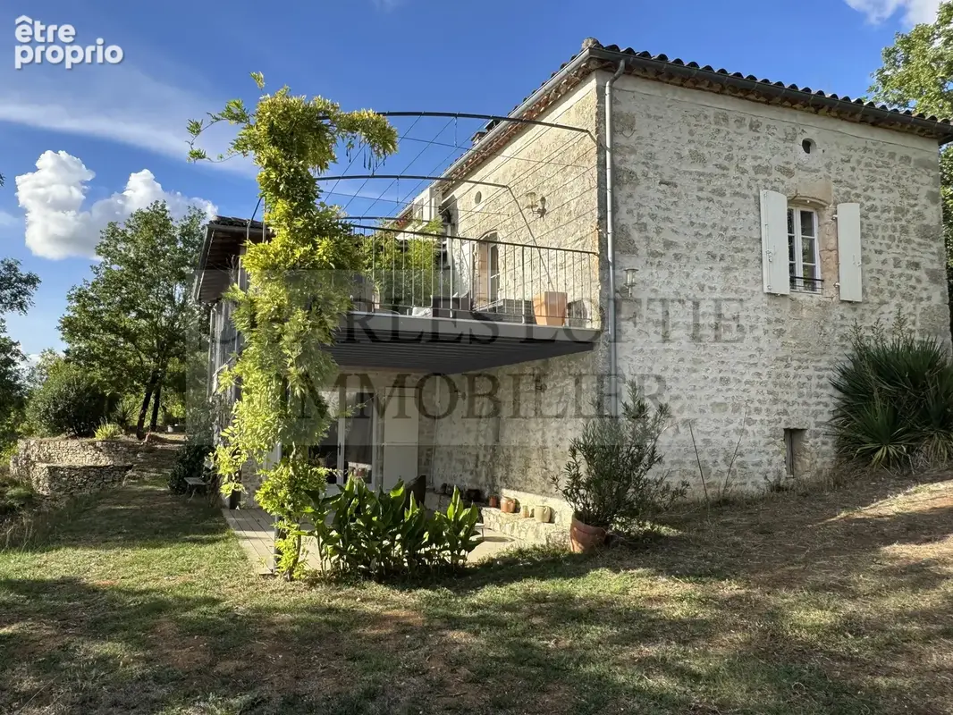 Propriété de caractère au cœur de 17 hectares de nature, avec maison principale, gîtes et piscine - photo 48