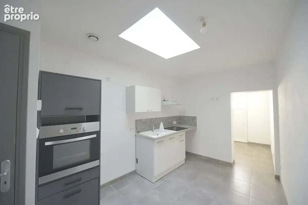 Maison 210 m² à Le Chay  - photo 7