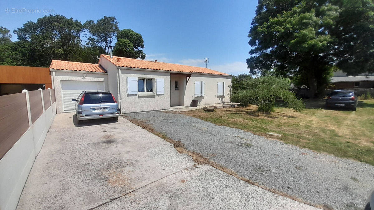 Maison à VERGEROUX