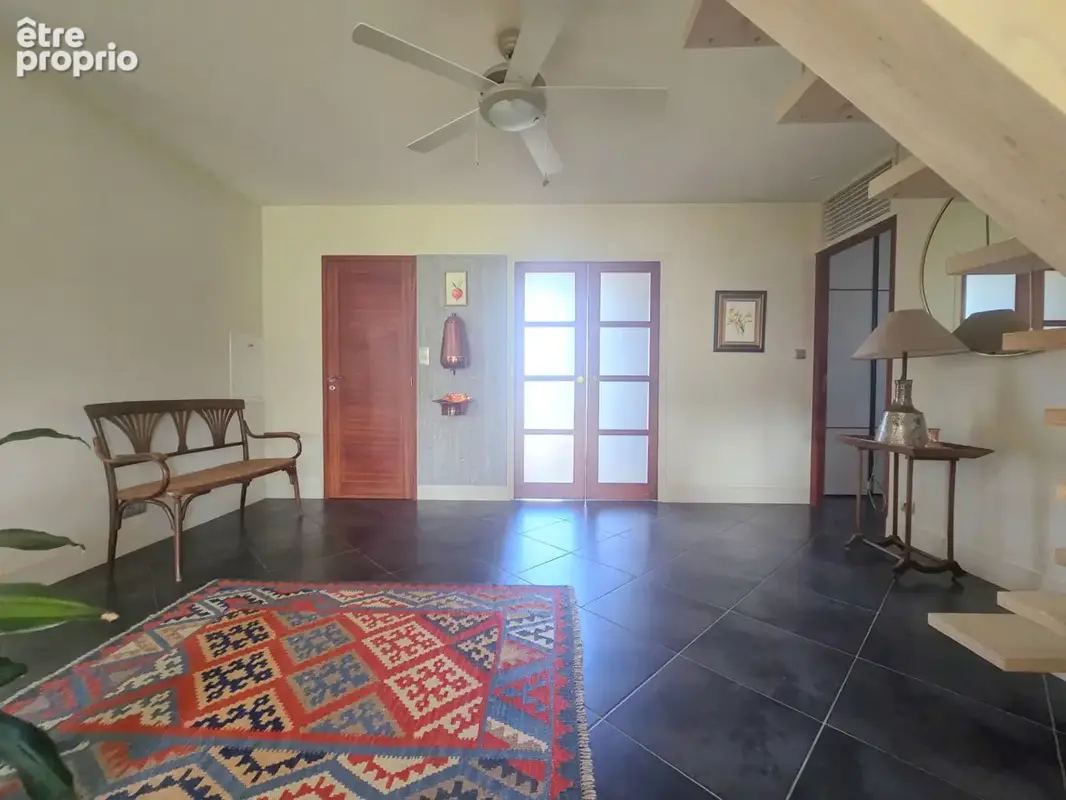 Maison d'architecte à vendre à Chemillé avec terrain et dépendances - photo 4