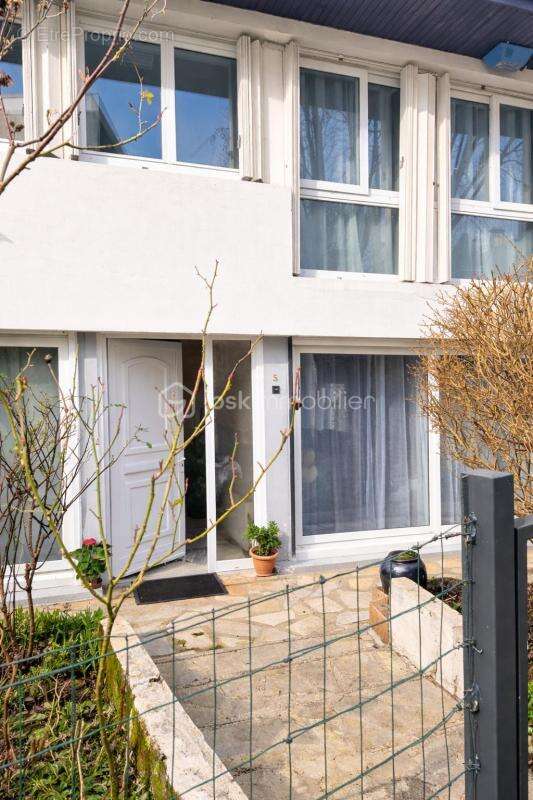 Maison à GRETZ-ARMAINVILLIERS