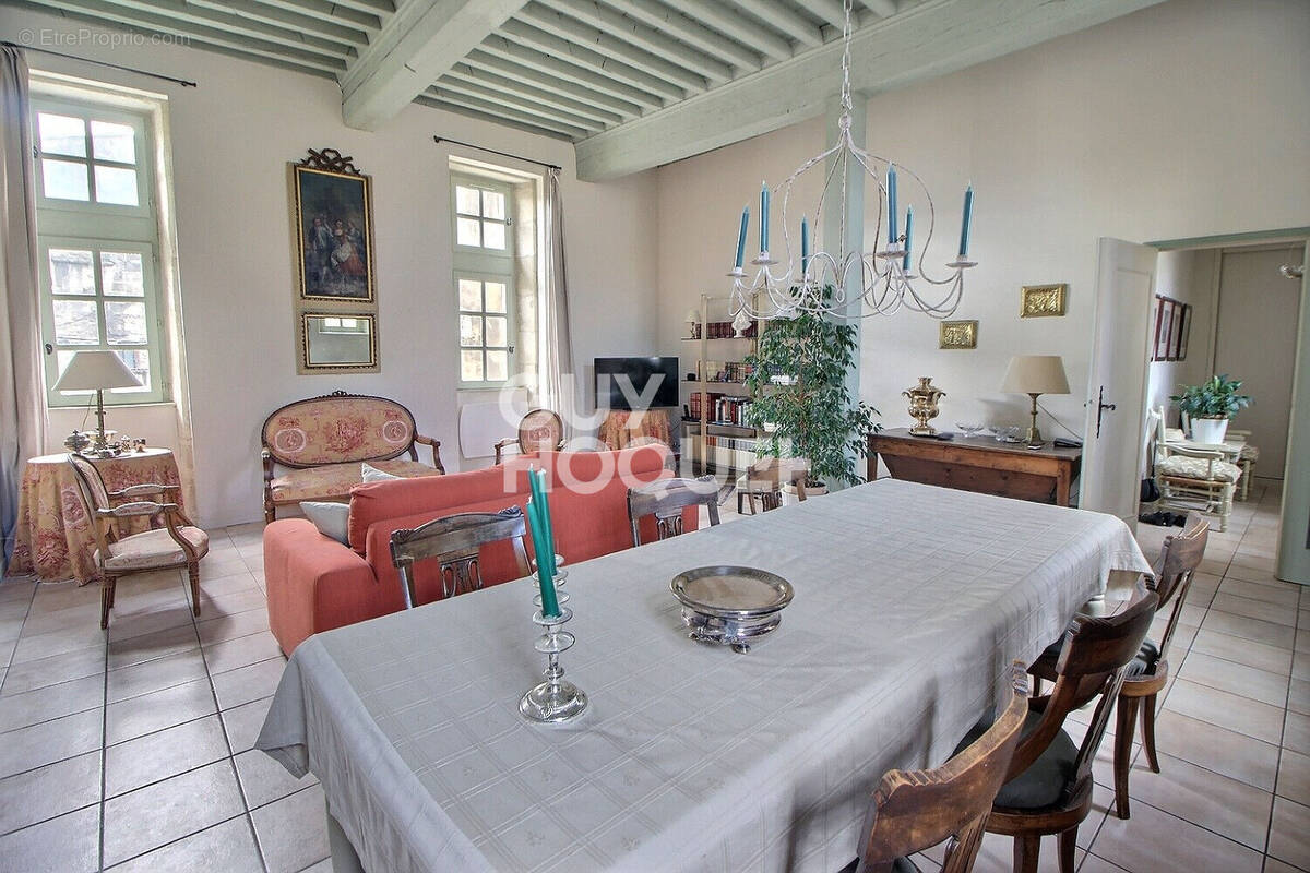 Appartement à TARASCON