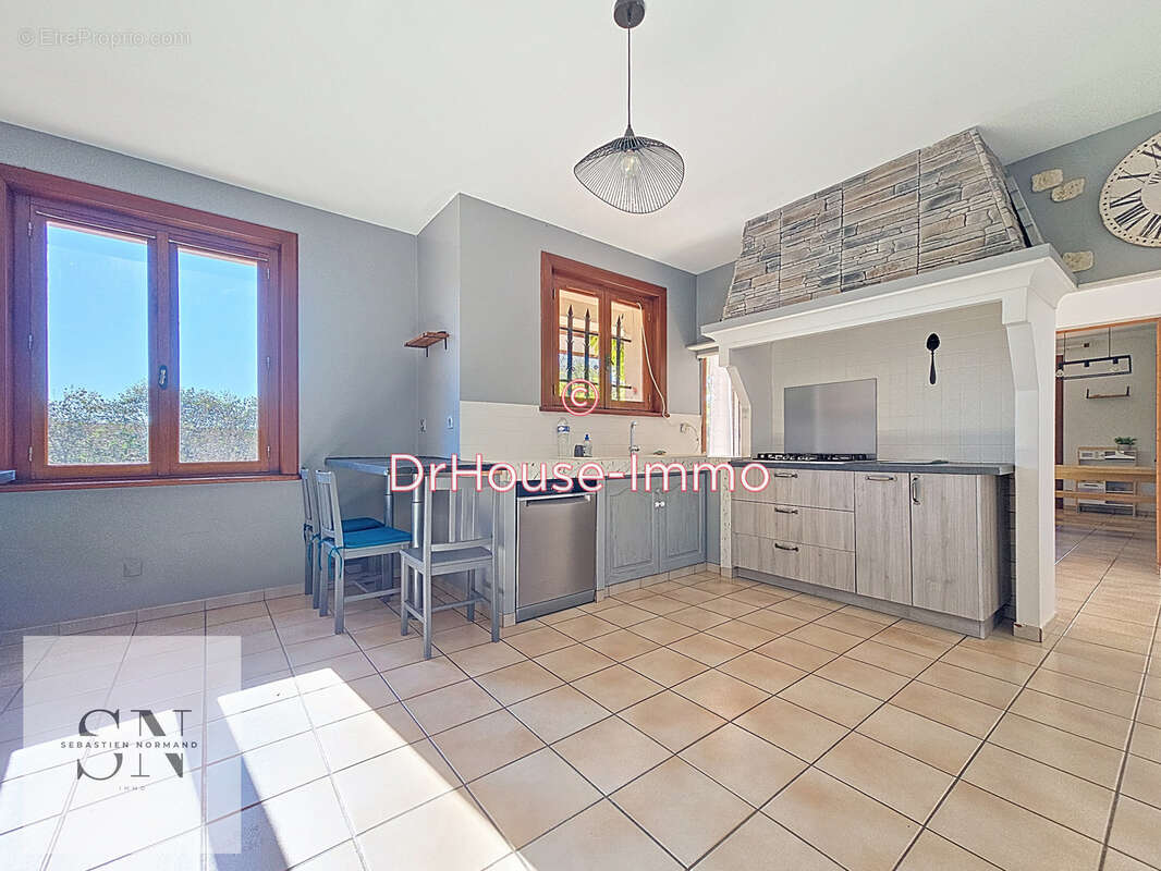 Maison à LA SAUVETAT-SUR-LEDE