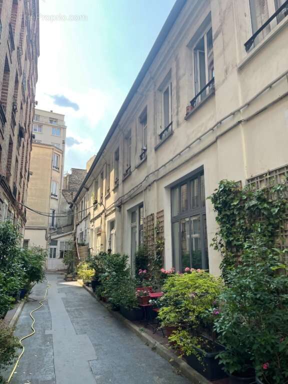 Appartement à PARIS-18E