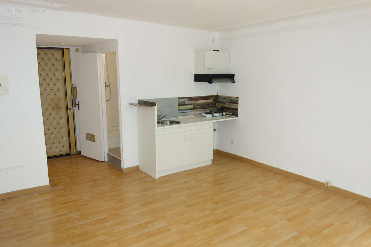 Appartement à MARSEILLE-1E