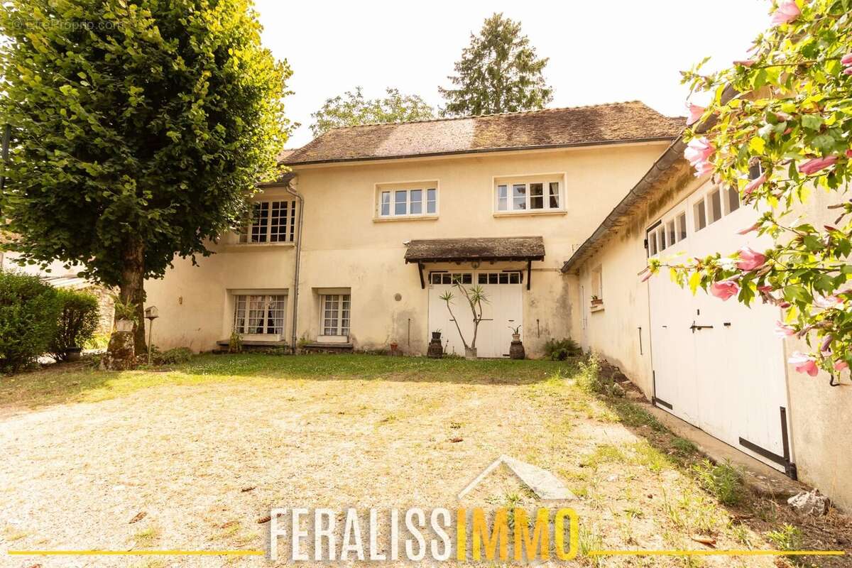 Maison à LE PERCHAY