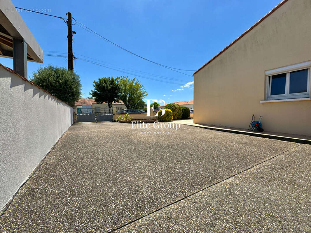 Maison à TONNAY-CHARENTE