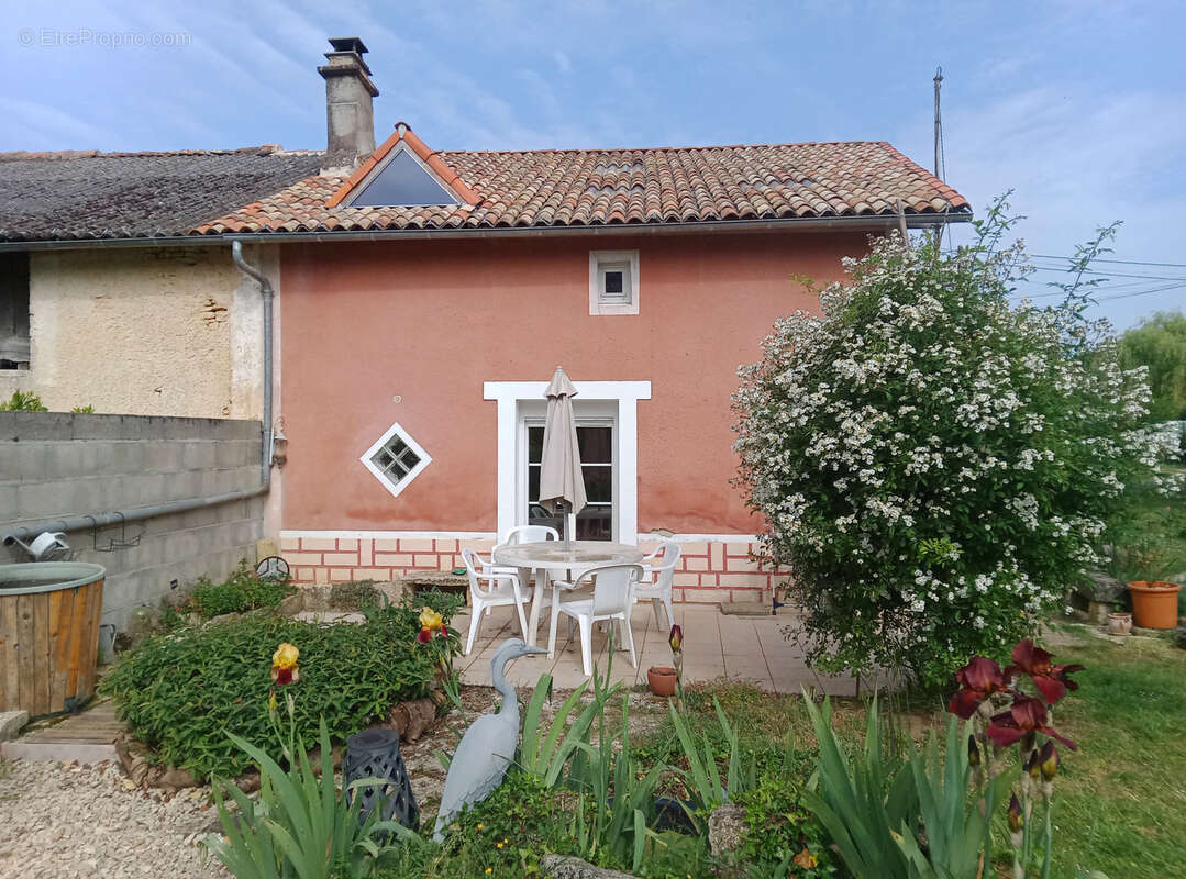 Maison à ROM