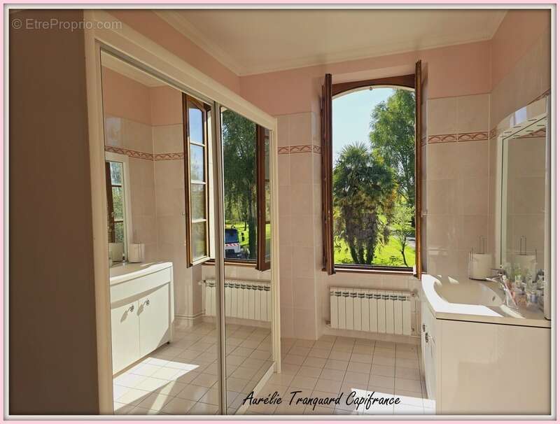 Maison à SAINT-JEAN-D'ANGELY