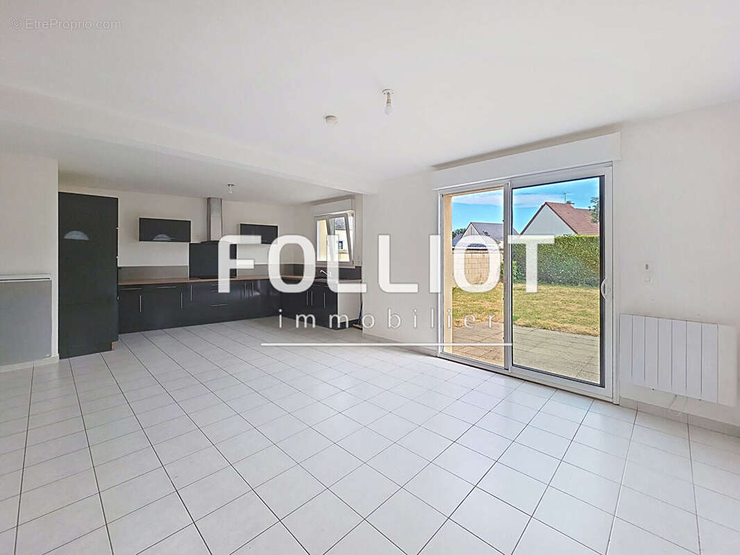 Maison 5 pièces à vendre à Bréhal - 50290 - Centre - photo 9