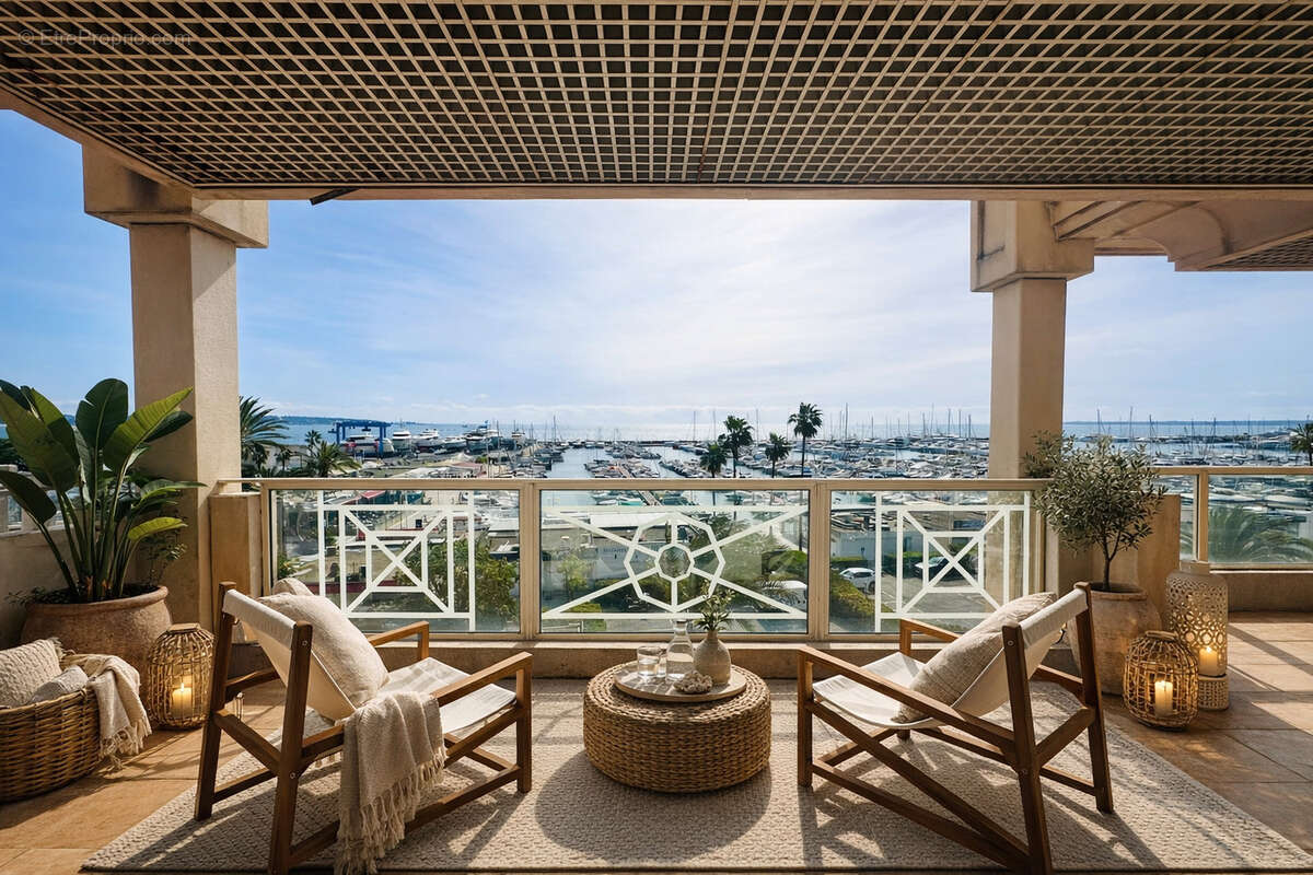 Appartement à VALLAURIS