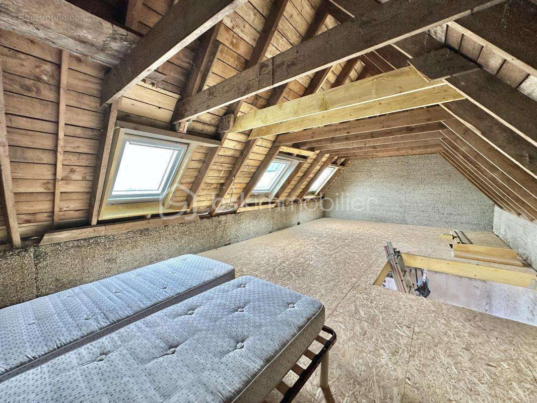 RARE À POULDREUZIC – 212 m² habitables – Dépendance – Jusqu'à 3 habitations indépendantes - photo 22