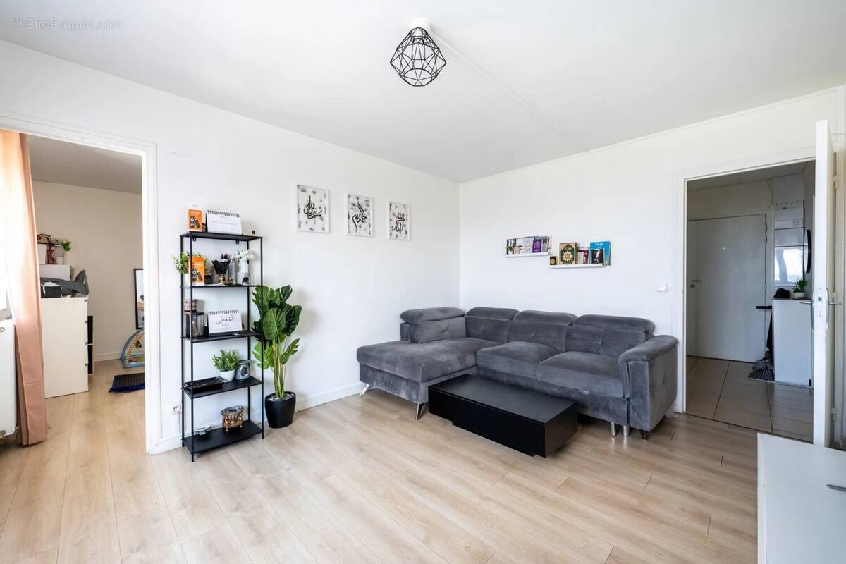 Appartement à EPINAY-SUR-SEINE
