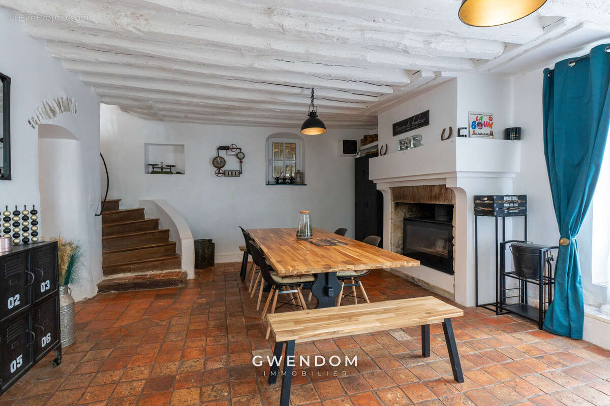 Maison à GOUVERNES