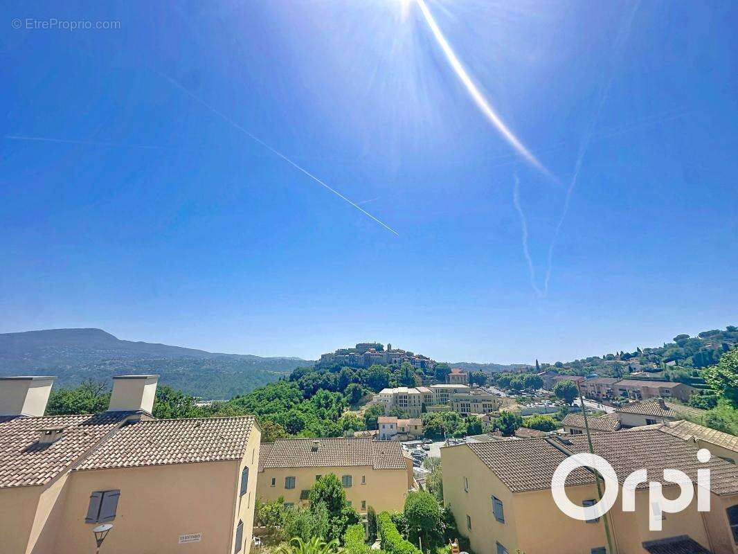 Appartement à GATTIERES