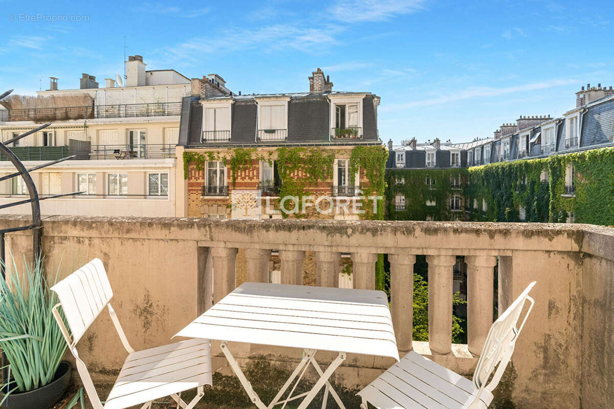 Etage eleve - traversant - balcon - vue degagee - profession liberale - photo 15
