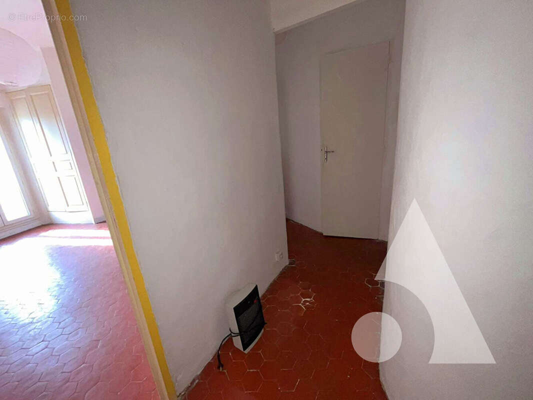 Appartement à SALERNES