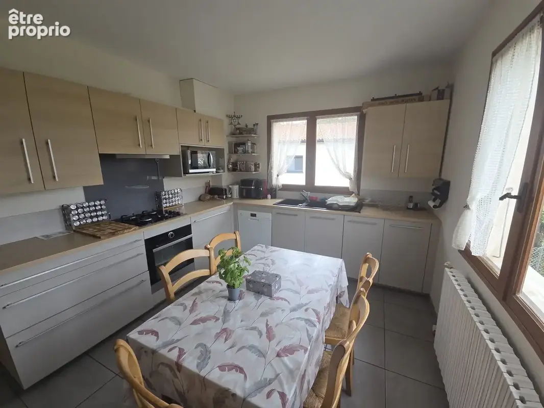 Maison T6 à Balma de 168m2 avec piscine et garage double ! - photo 7