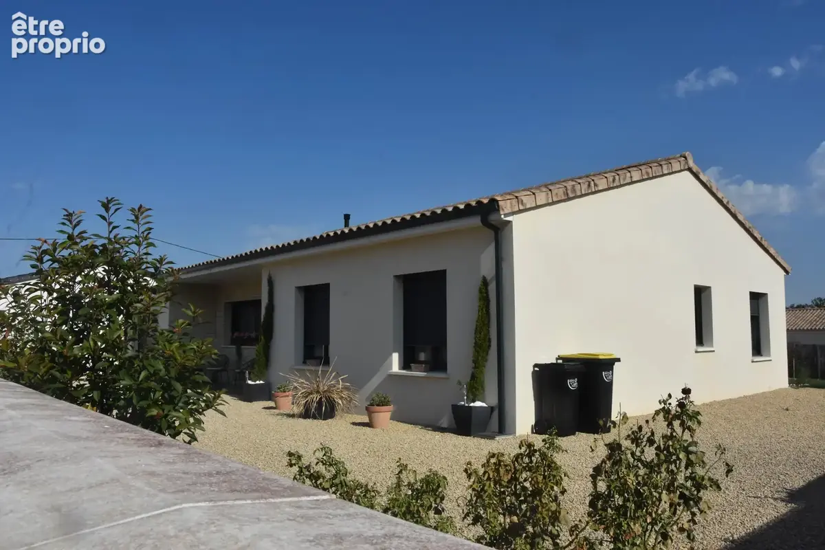 Maison à ROCHES-PREMARIE-ANDILLE