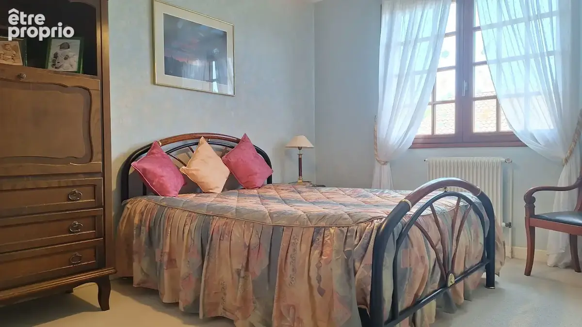 Maison Cournon D Auvergne 6 pièce(s) 146 m2 - photo 10