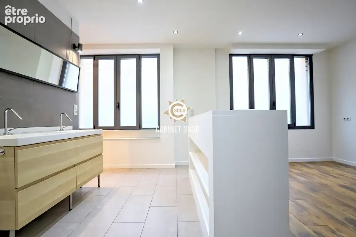 M2325 - TOULON - Le Mourillon - Appartement / Loft T5 - photo 9