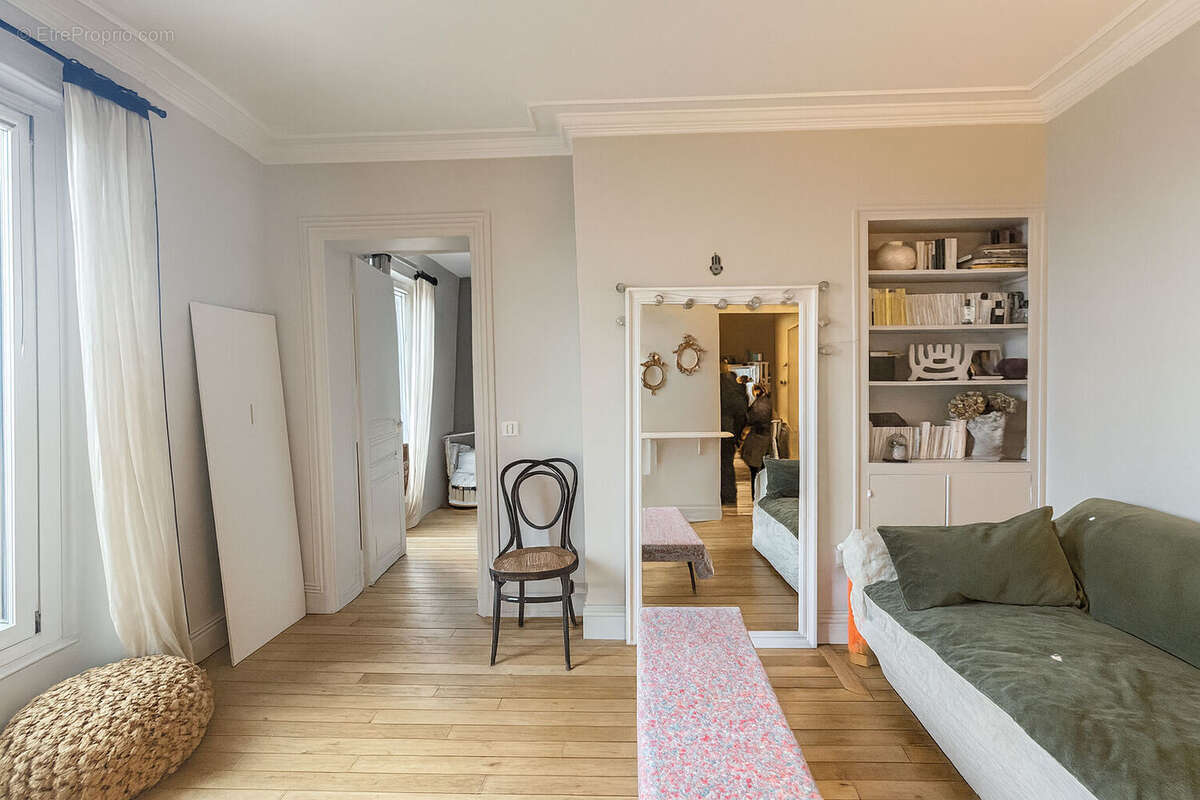 Appartement à PARIS-11E