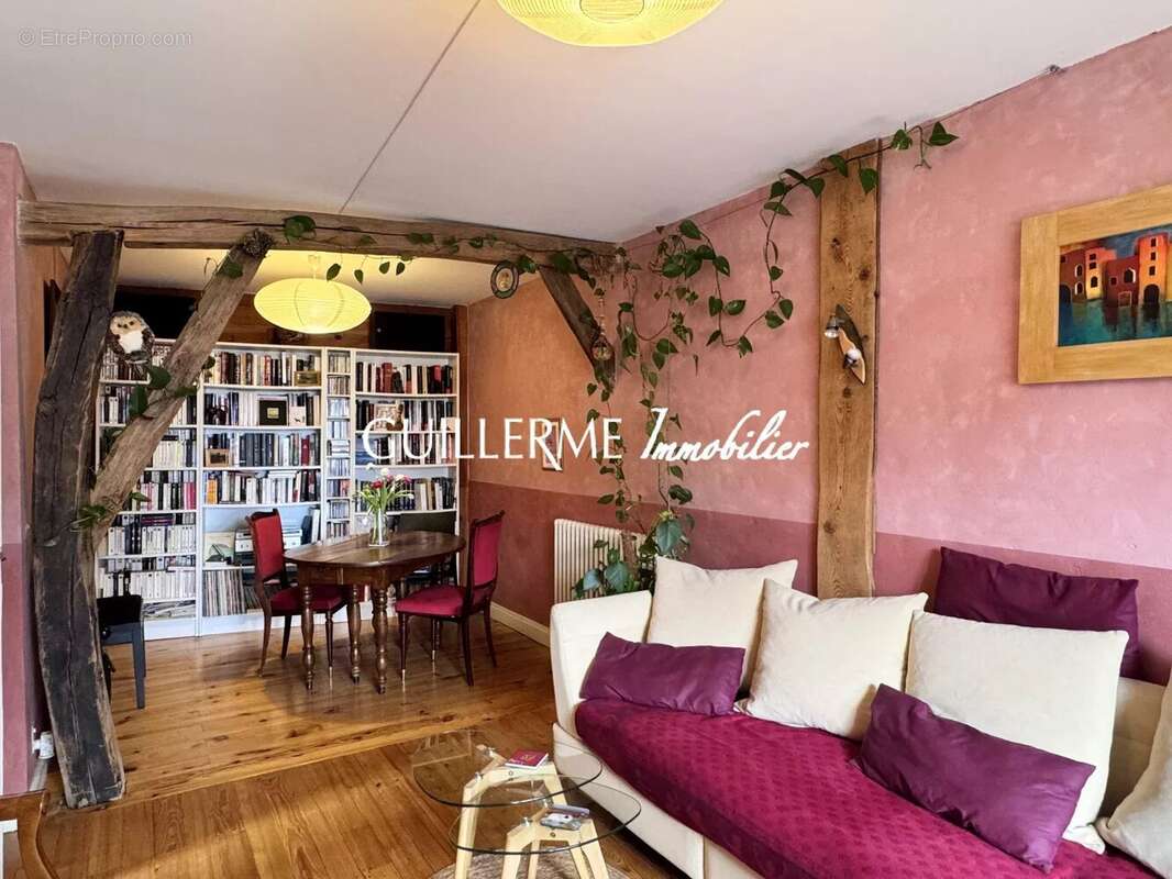 Maison à SALLES-ARBUISSONNAS-EN-BEAUJOLAIS